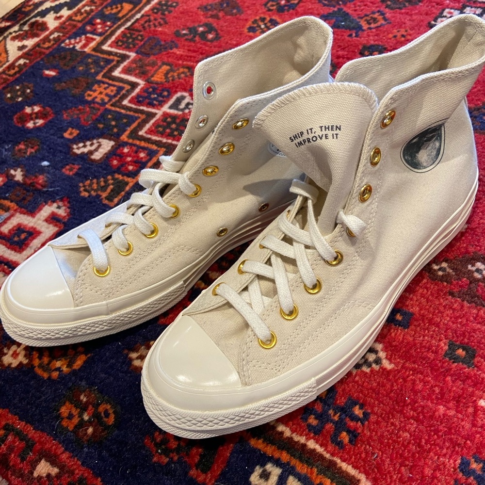 NWT custom converse high tops